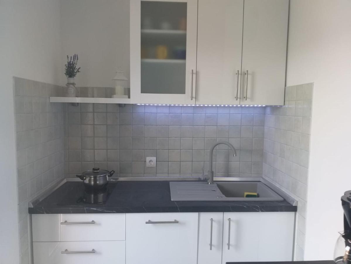 Apartments Vila Ana Seline Exterior photo