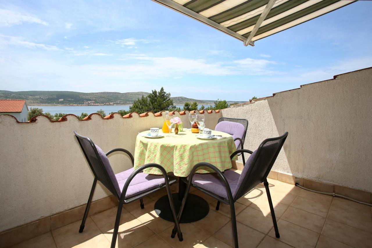 Apartments Vila Ana Seline Exterior photo