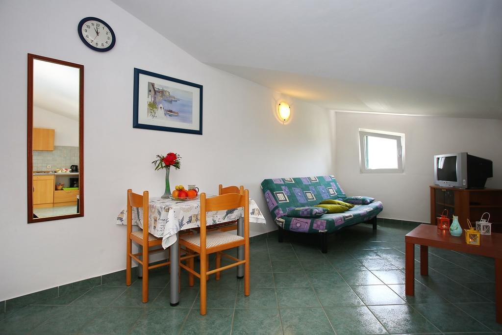 Apartments Vila Ana Seline Exterior photo